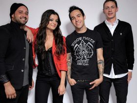 Cheap Black Cards Tickets