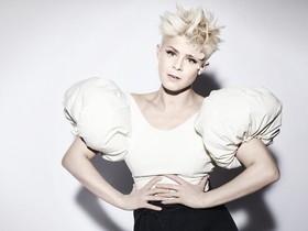 Cheap Robyn Tickets